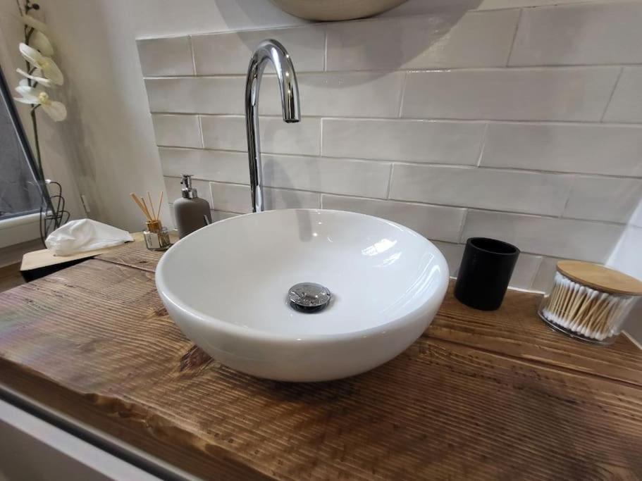 O Bon'Endroit - Appartement Confort - Centre Ville Βιέν Εξωτερικό φωτογραφία