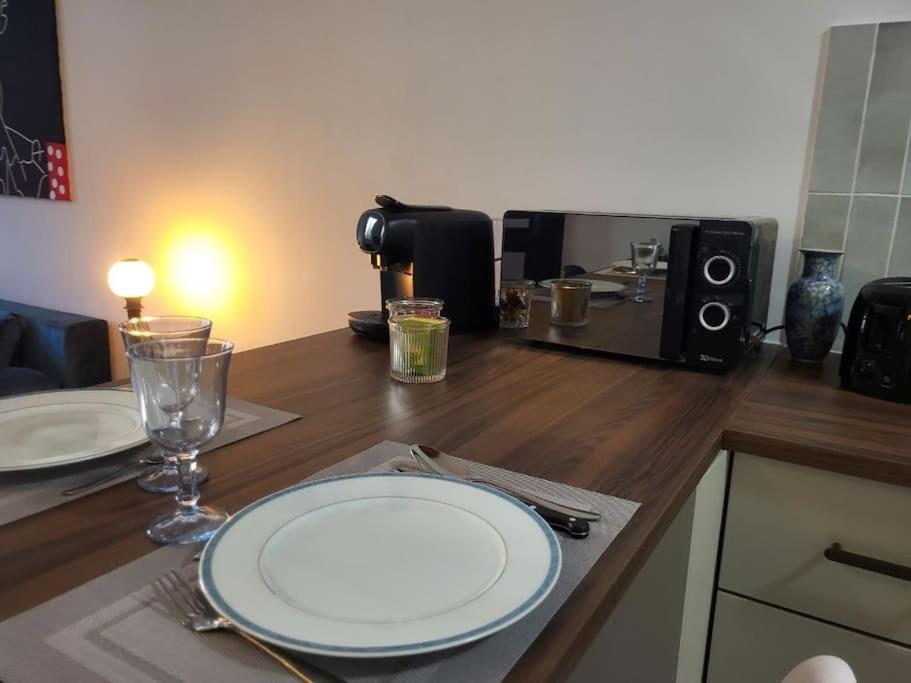 O Bon'Endroit - Appartement Confort - Centre Ville Βιέν Εξωτερικό φωτογραφία