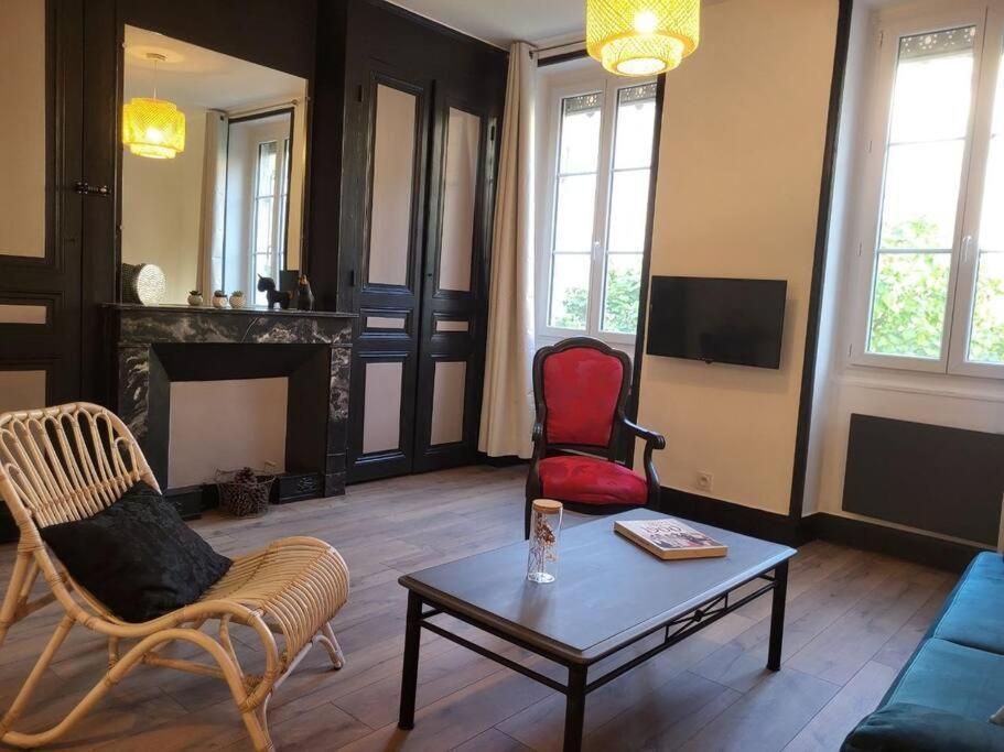 O Bon'Endroit - Appartement Confort - Centre Ville Βιέν Εξωτερικό φωτογραφία